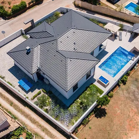 Casa L Holiday home Pula